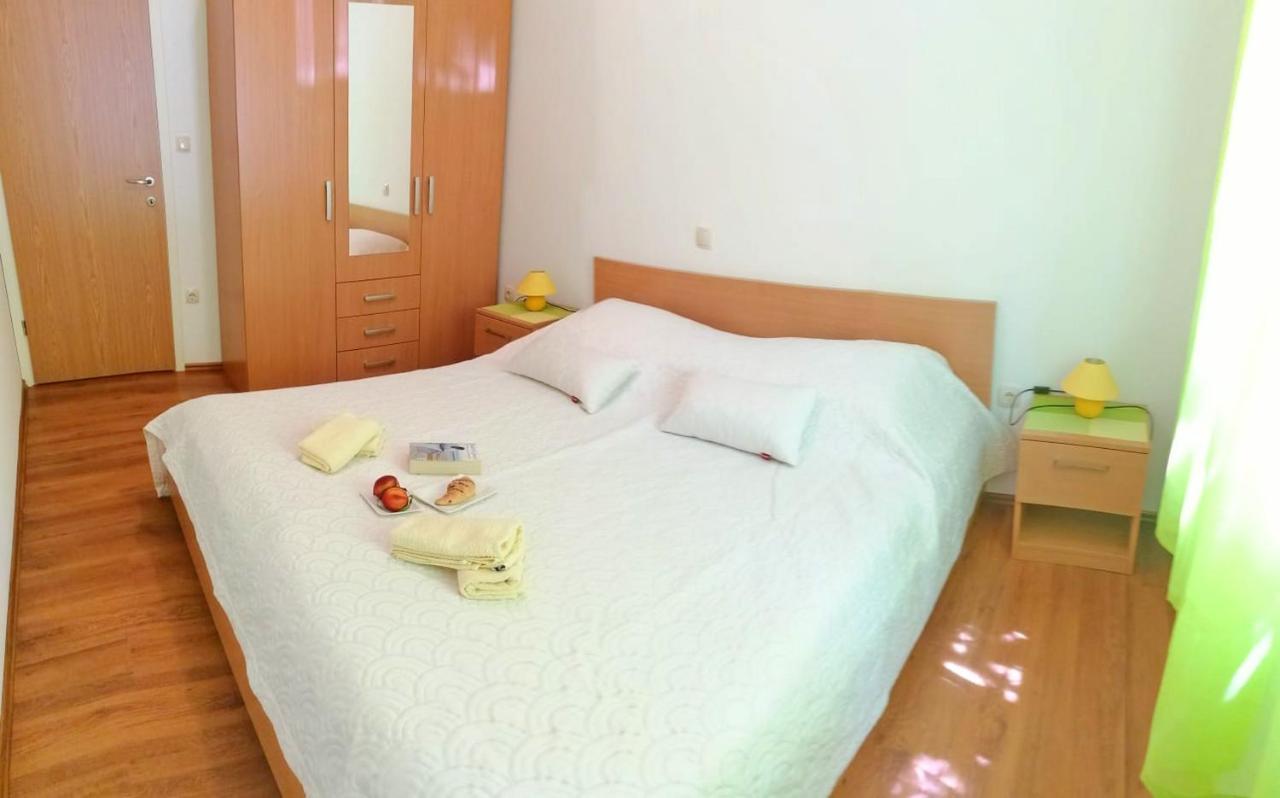 Holiday Home Blue Dream Putnikovic Bagian luar foto
