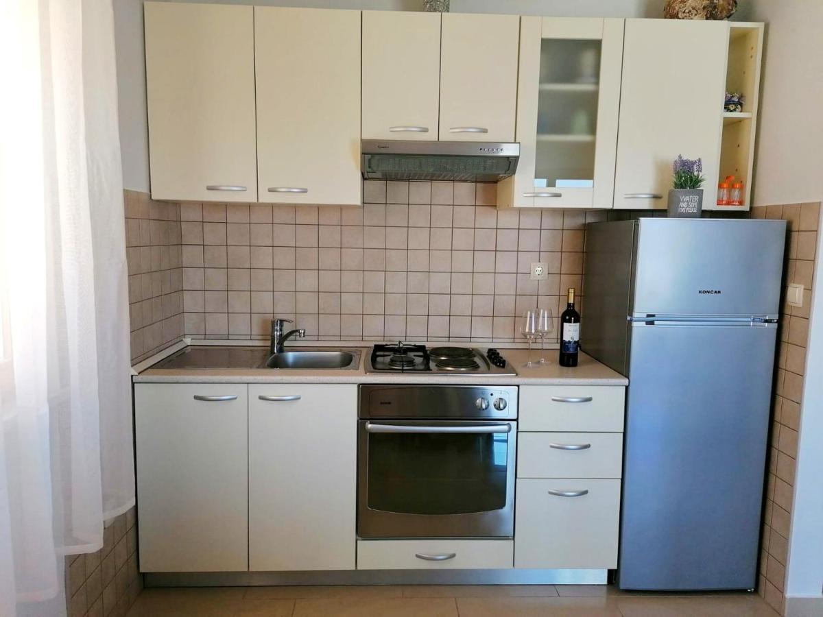 Holiday Home Blue Dream Putnikovic Bagian luar foto