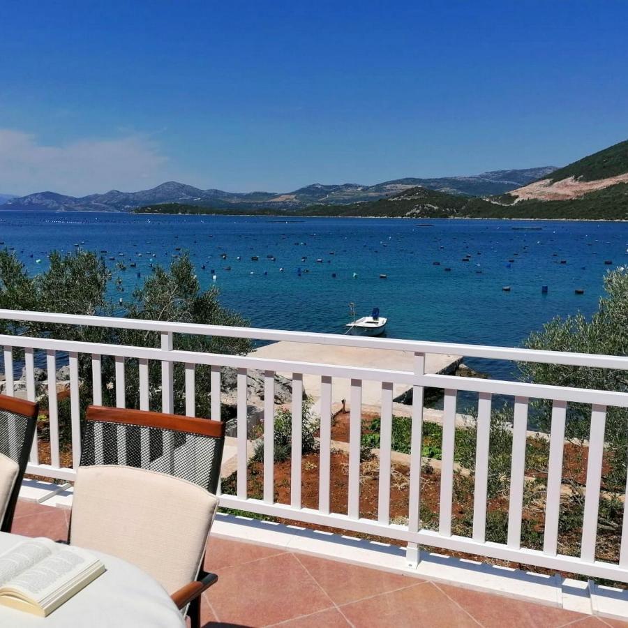 Holiday Home Blue Dream Putnikovic Bagian luar foto
