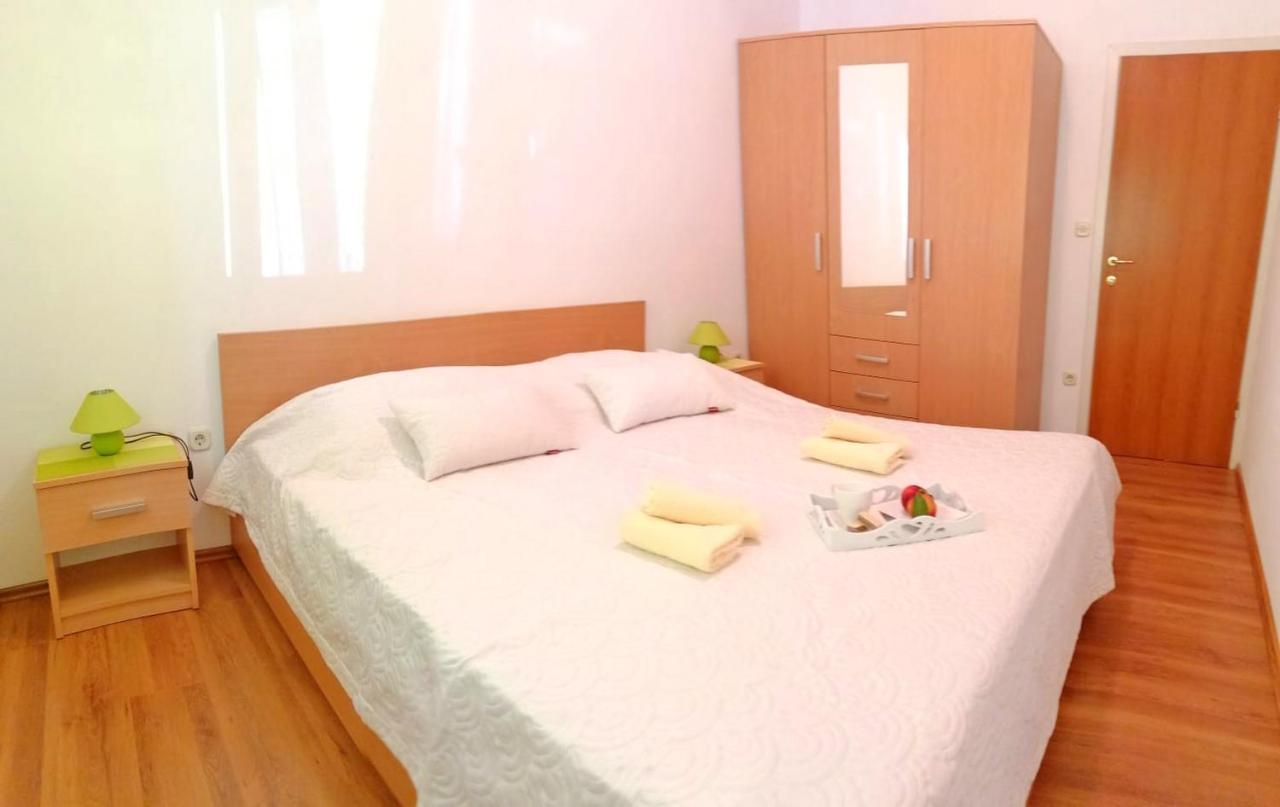 Holiday Home Blue Dream Putnikovic Bagian luar foto